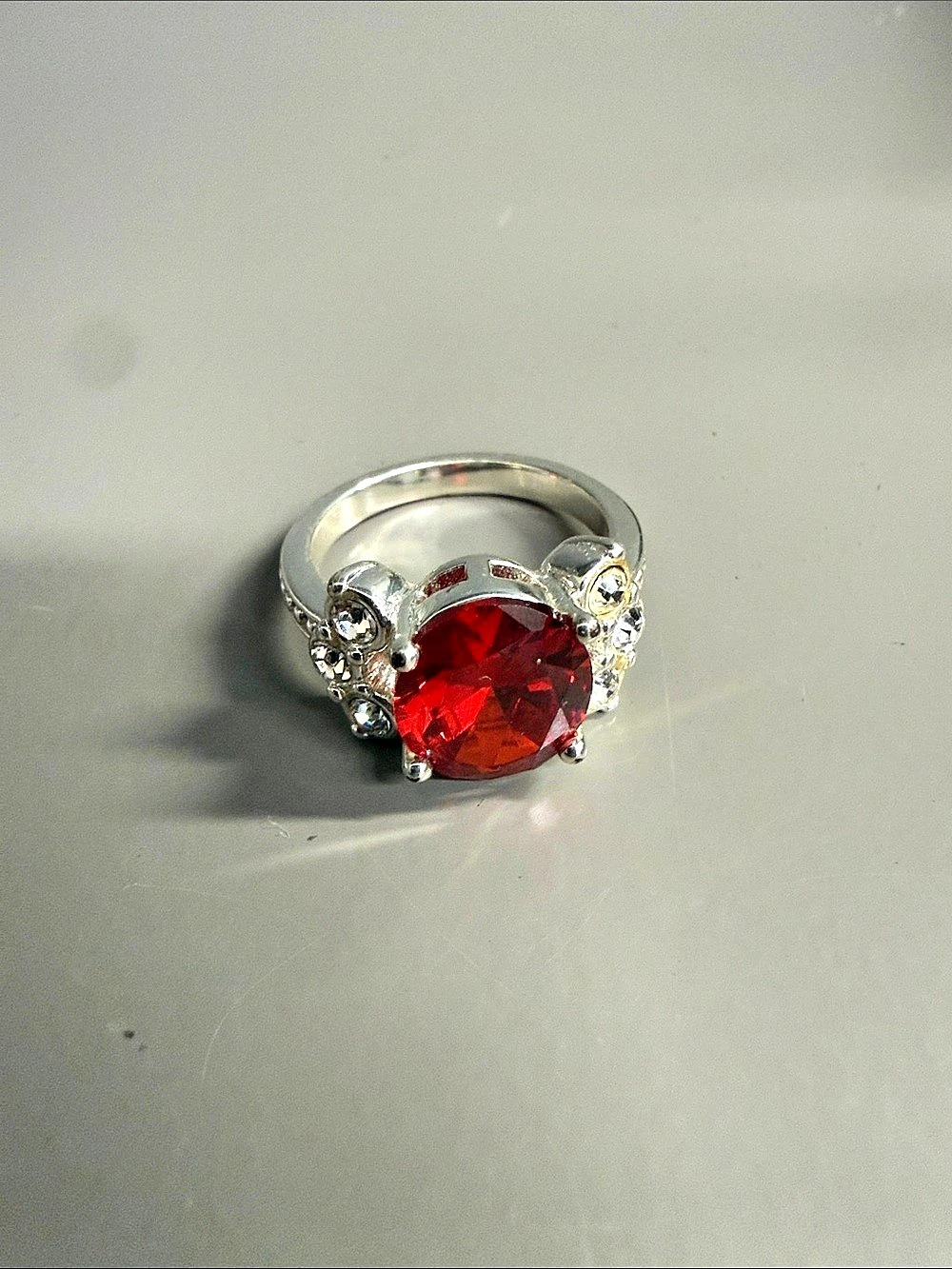 Avon Vintage Luxury Red Statement Ring Size 8